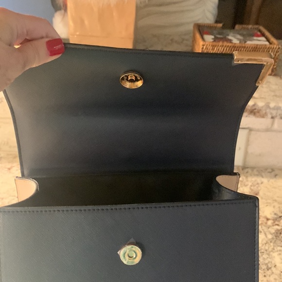 Beautiful navy & cream handbag by Dune. Gold hardware. Snap closure. NWOT - Picture 5 of 5